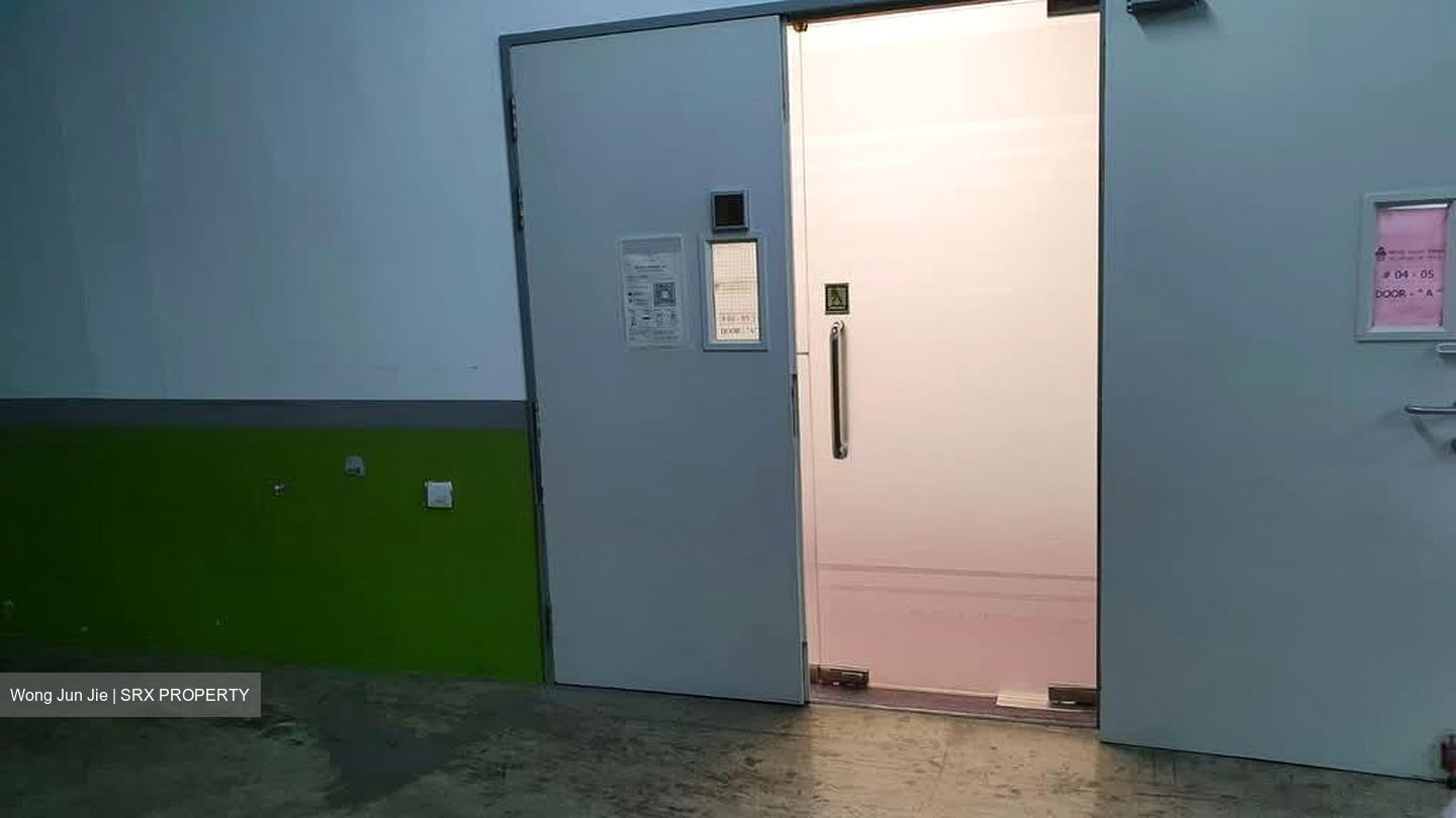 63@ubi (D14), Factory #555575151